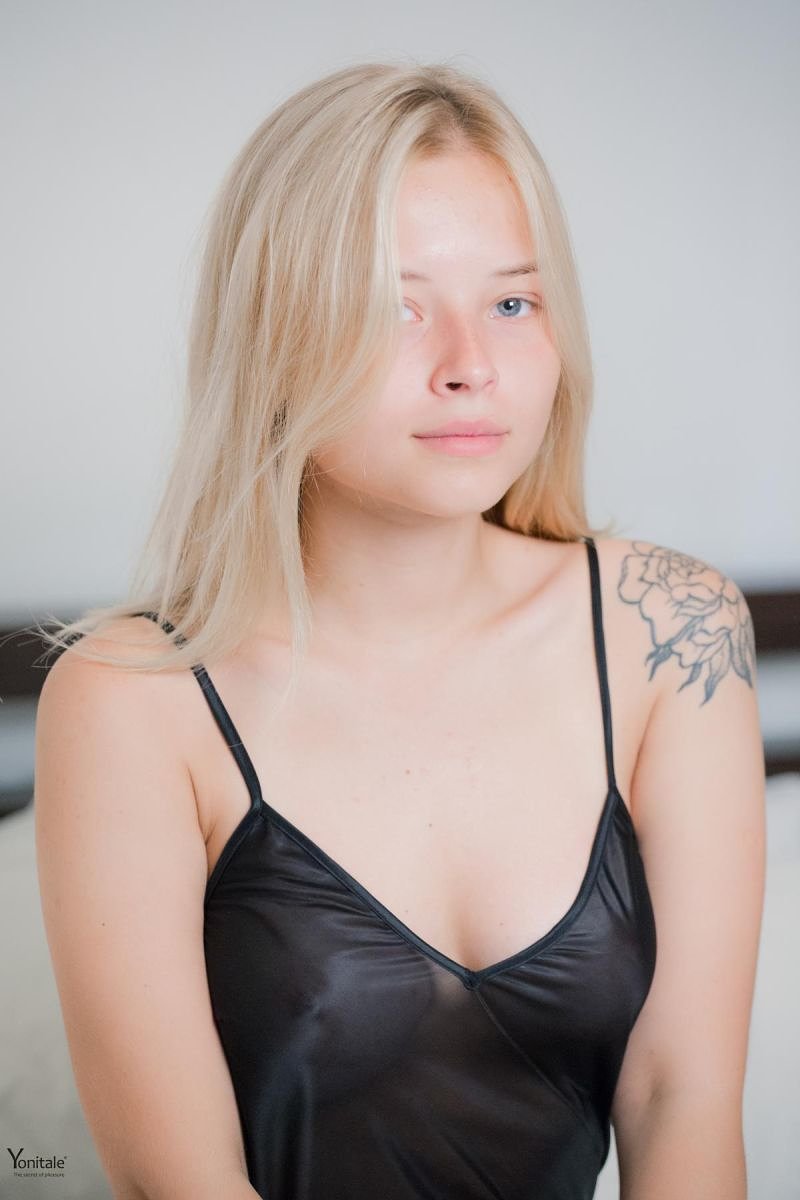 Адея, 24